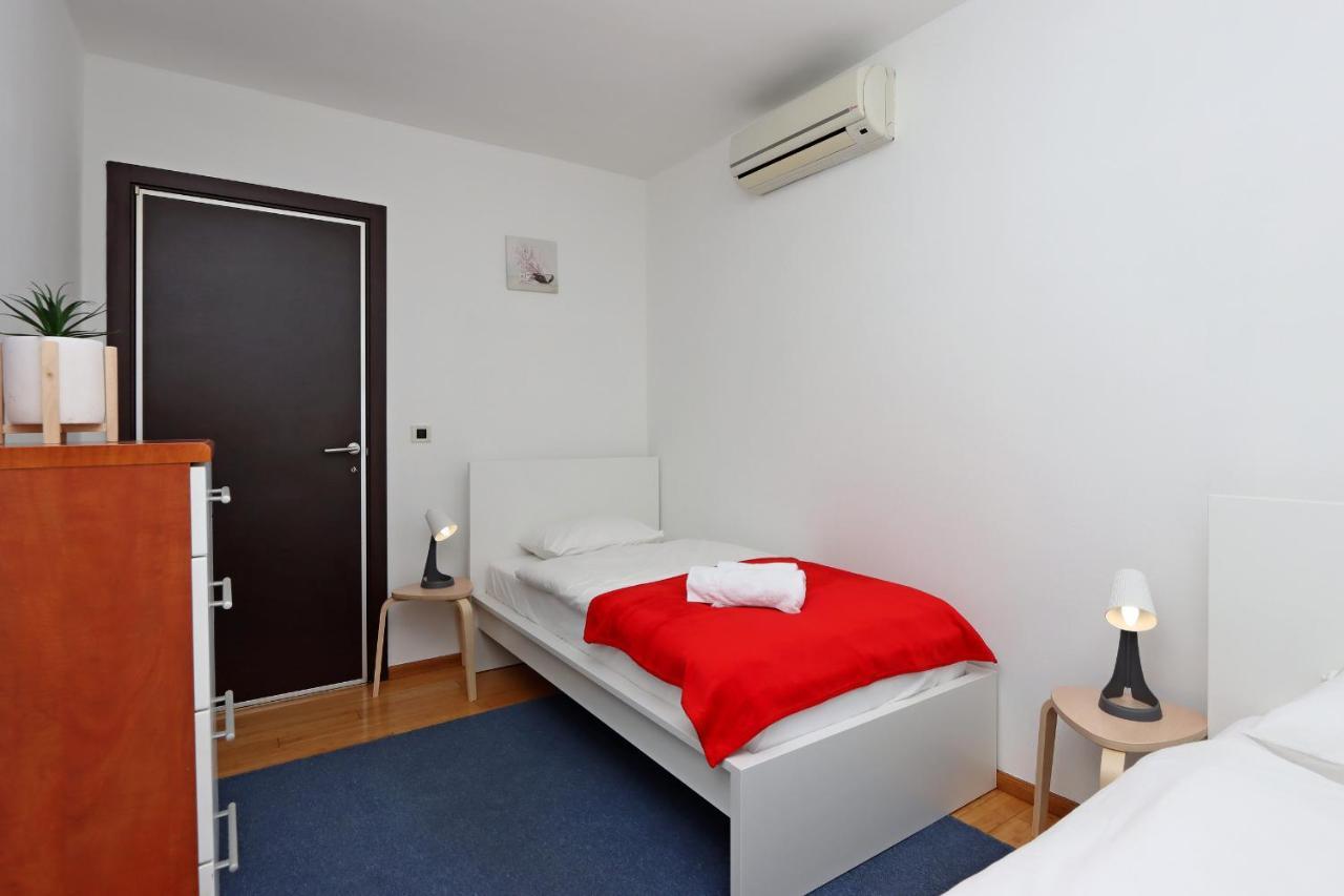 Starry Night - Smart Tv, Extra Big Bed, Big Bathtub, Private Parking, Sea View, Wifi, 2Bedrooms Volosko Exteriér fotografie