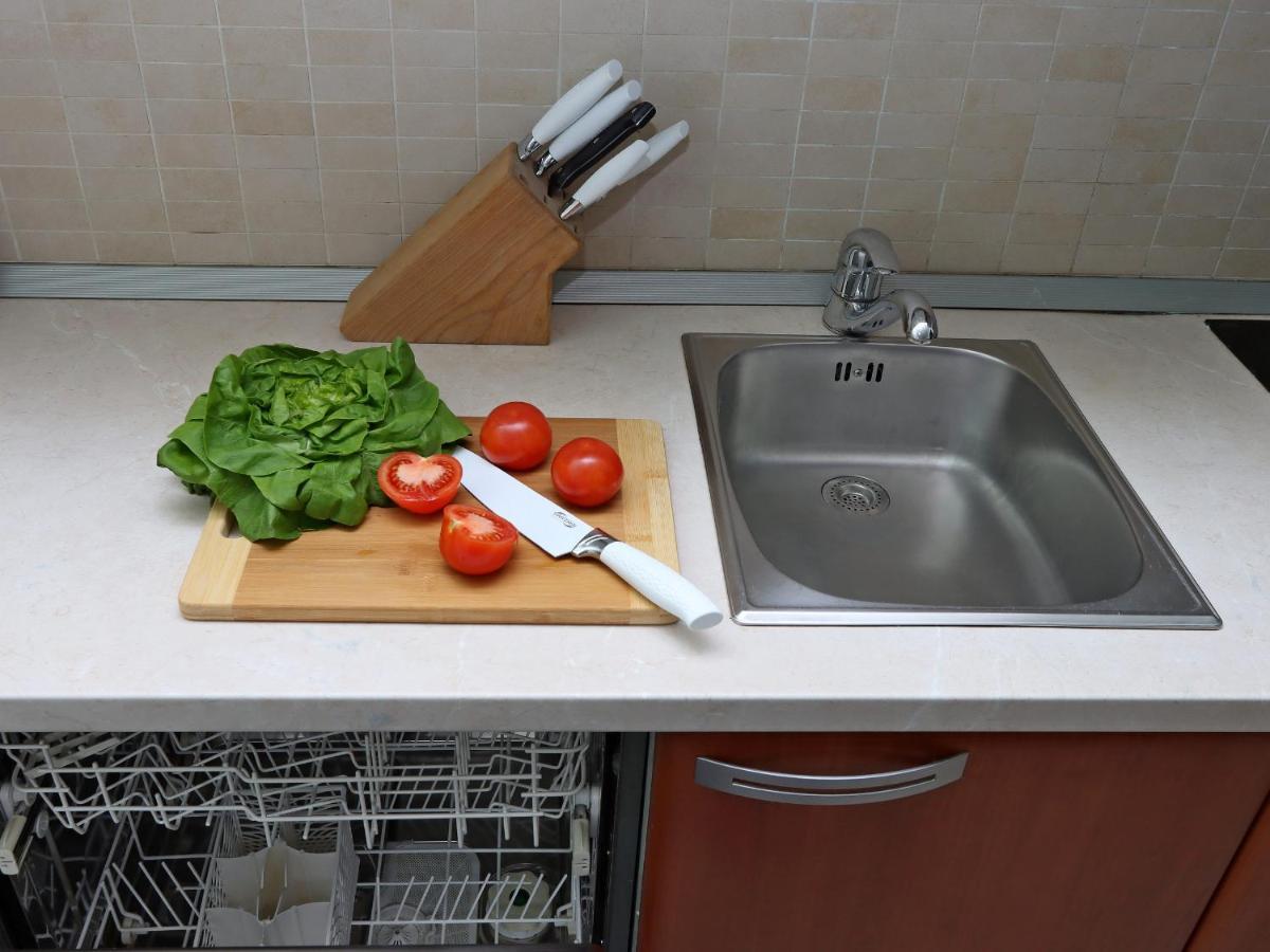 Starry Night - Smart Tv, Extra Big Bed, Big Bathtub, Private Parking, Sea View, Wifi, 2Bedrooms Volosko Exteriér fotografie